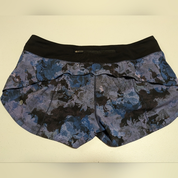 Lululemon Speed Up Shorts - Picture 5 of 8